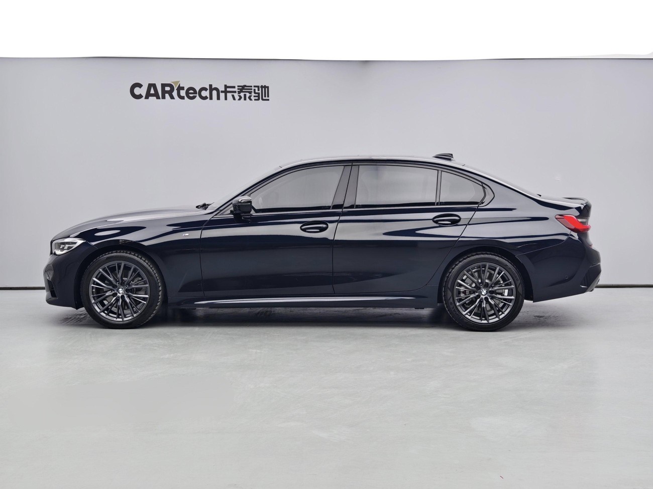 BMW 330Li 2021
