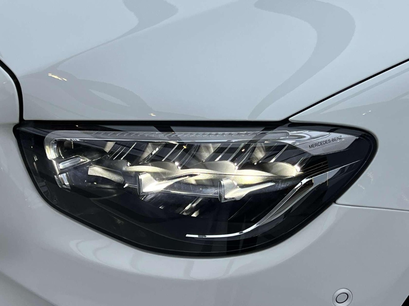 Mercedes-Benz E 260 L 2021