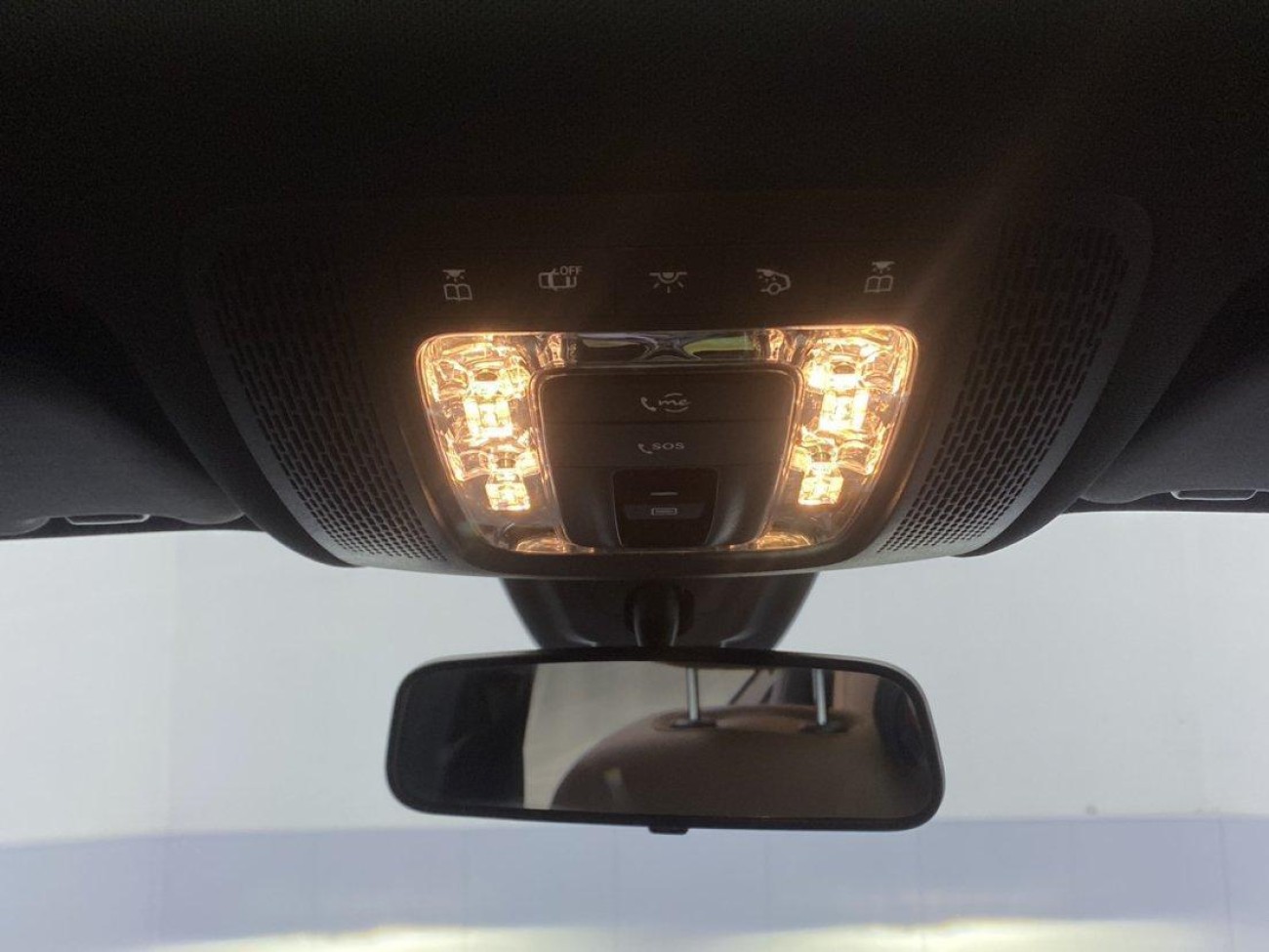 Mercedes-Benz GLB 2023