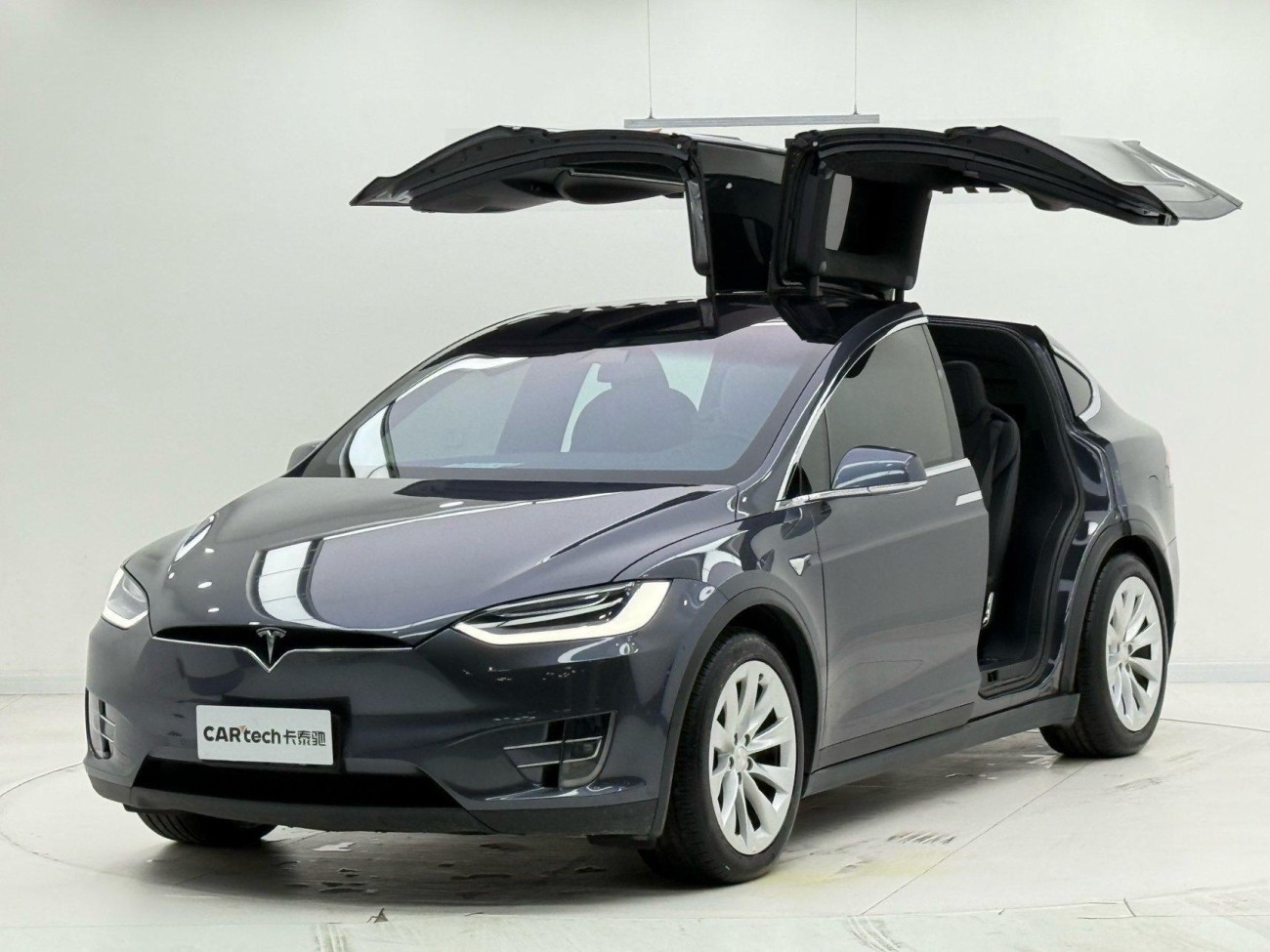 Tesla Model X 2020