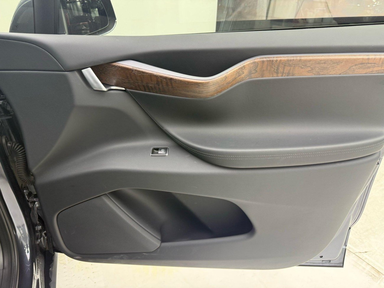 Tesla Model X 2020