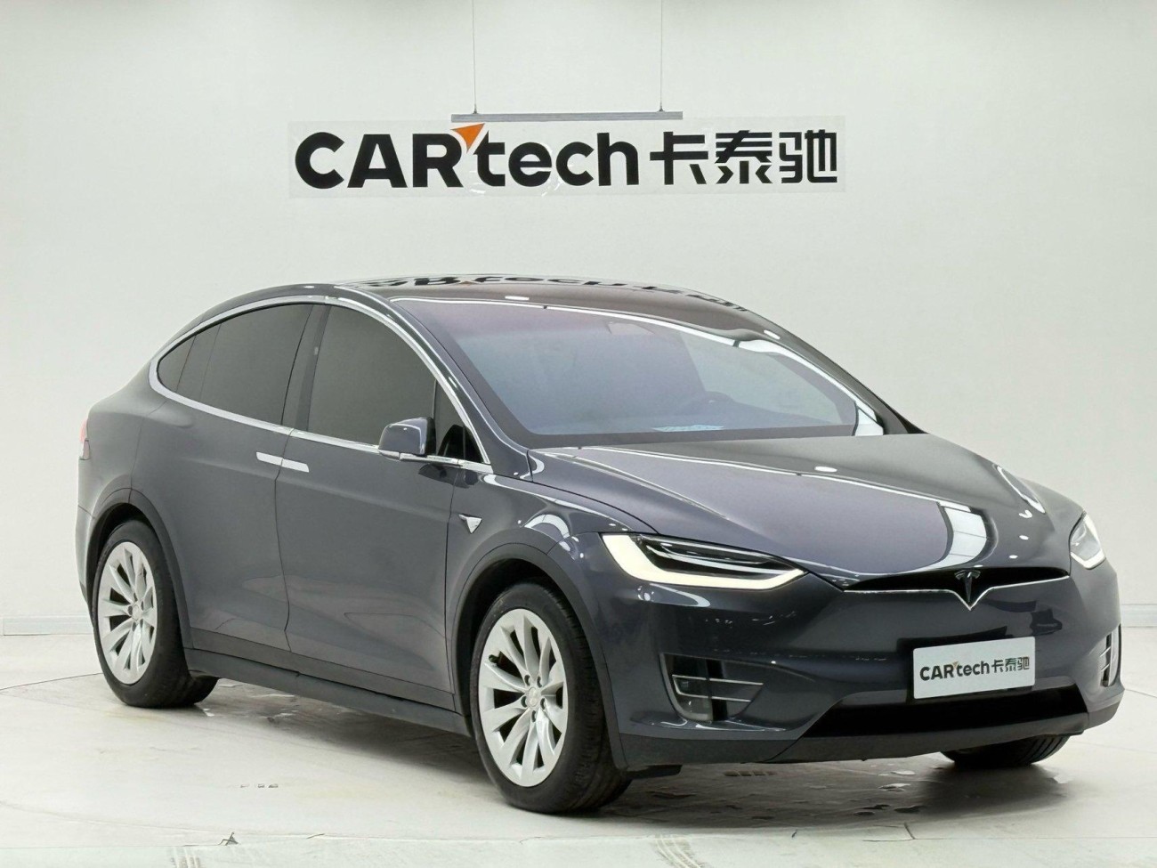 Tesla Model X 2020