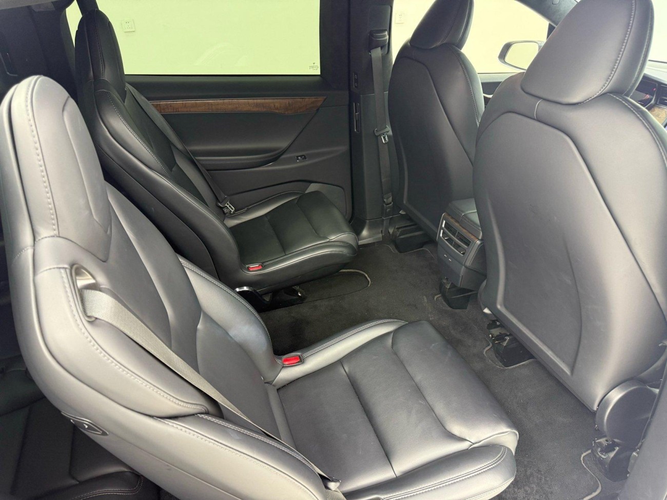 Tesla Model X 2020