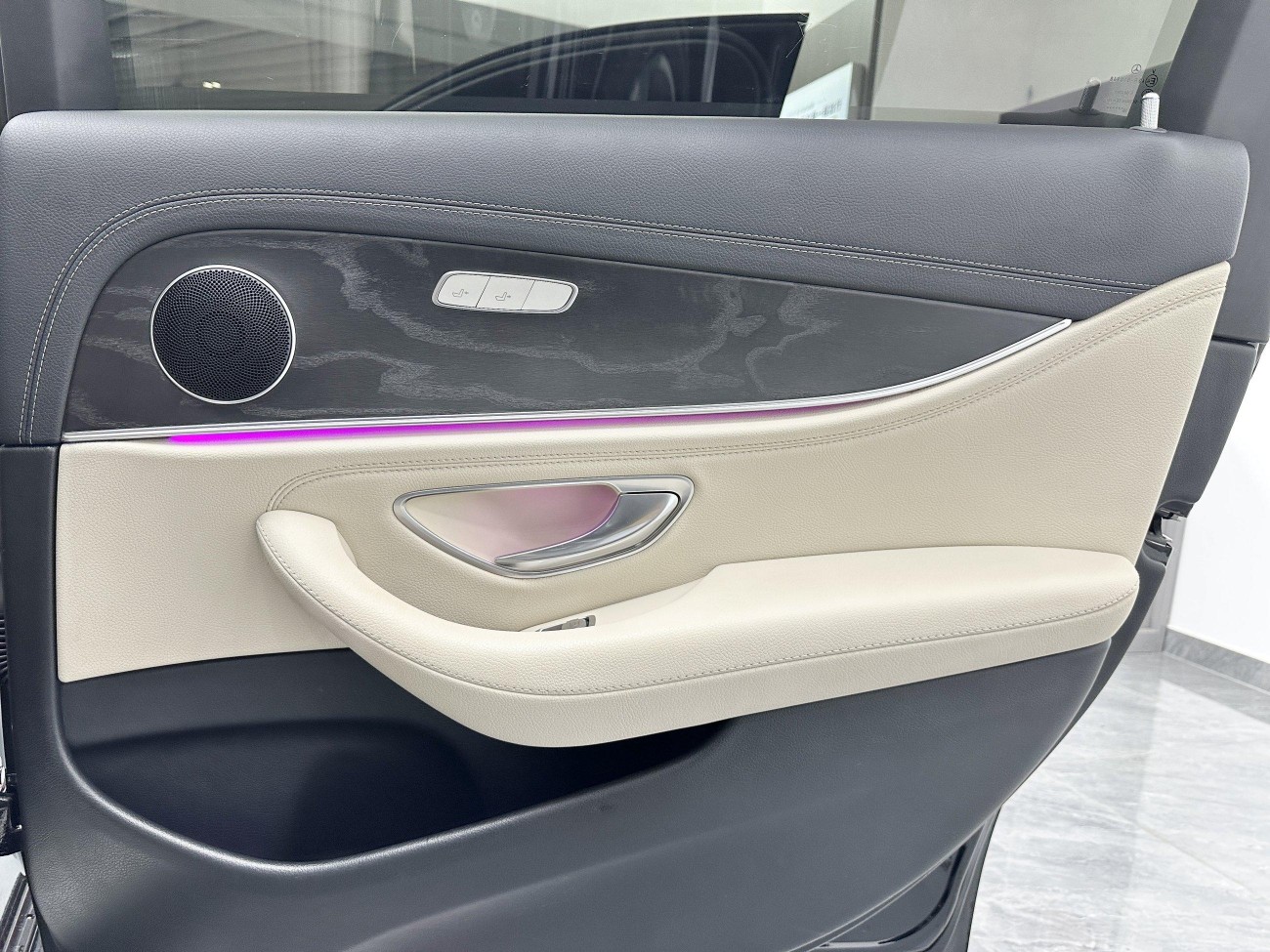 Mercedes-Benz E200L 2016