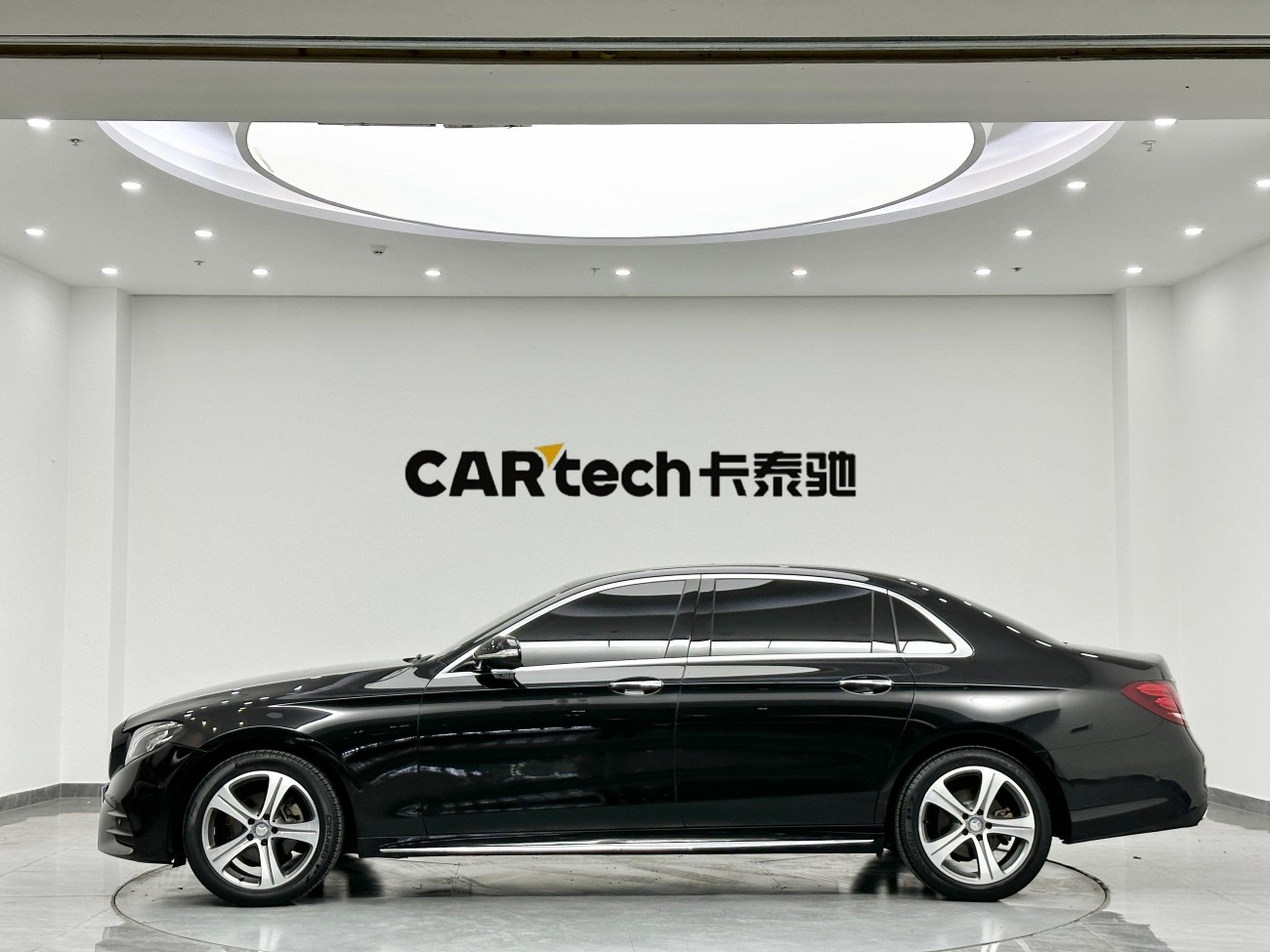 Mercedes-Benz E200L 2016