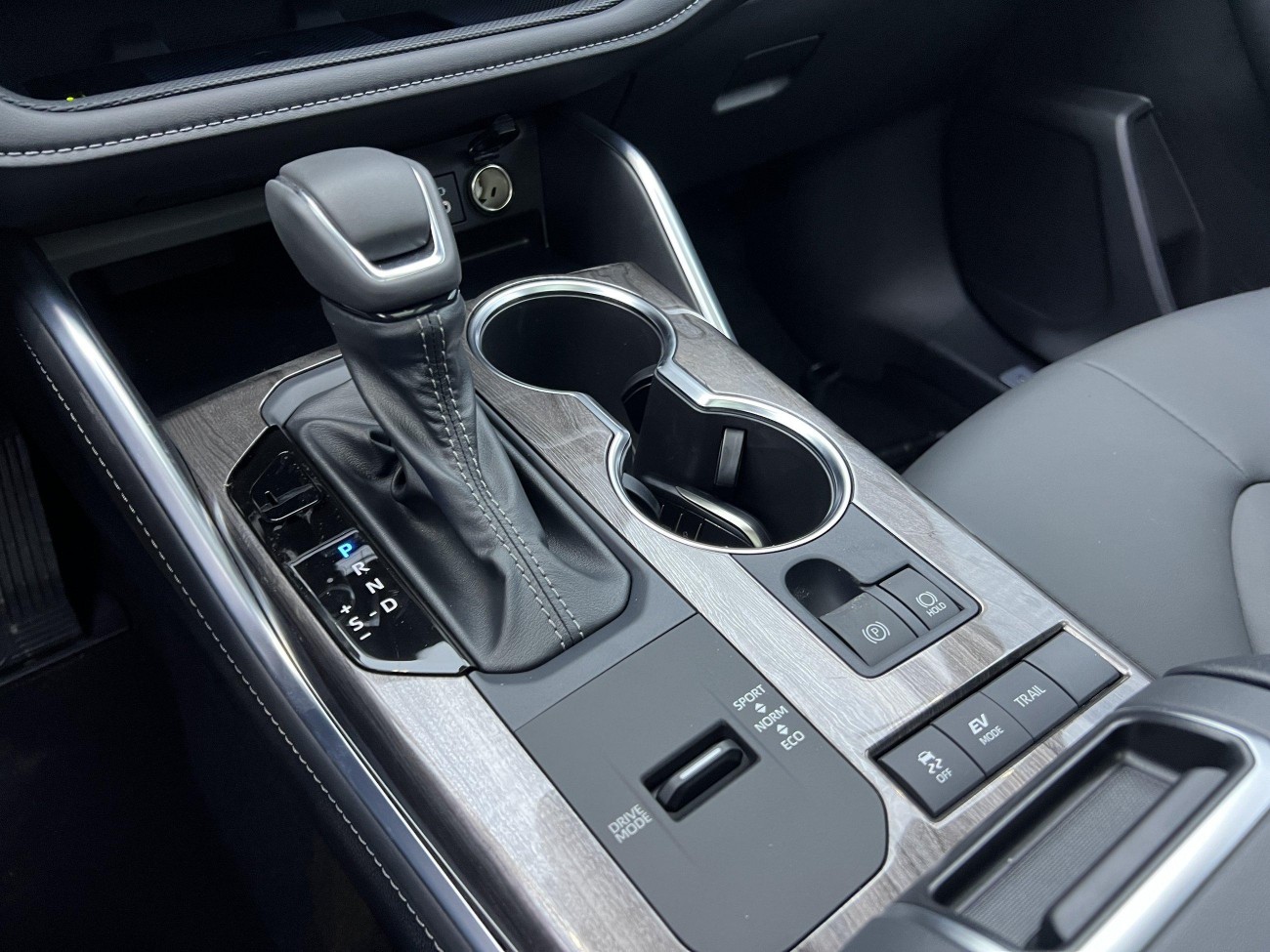 Toyota Crown 2024