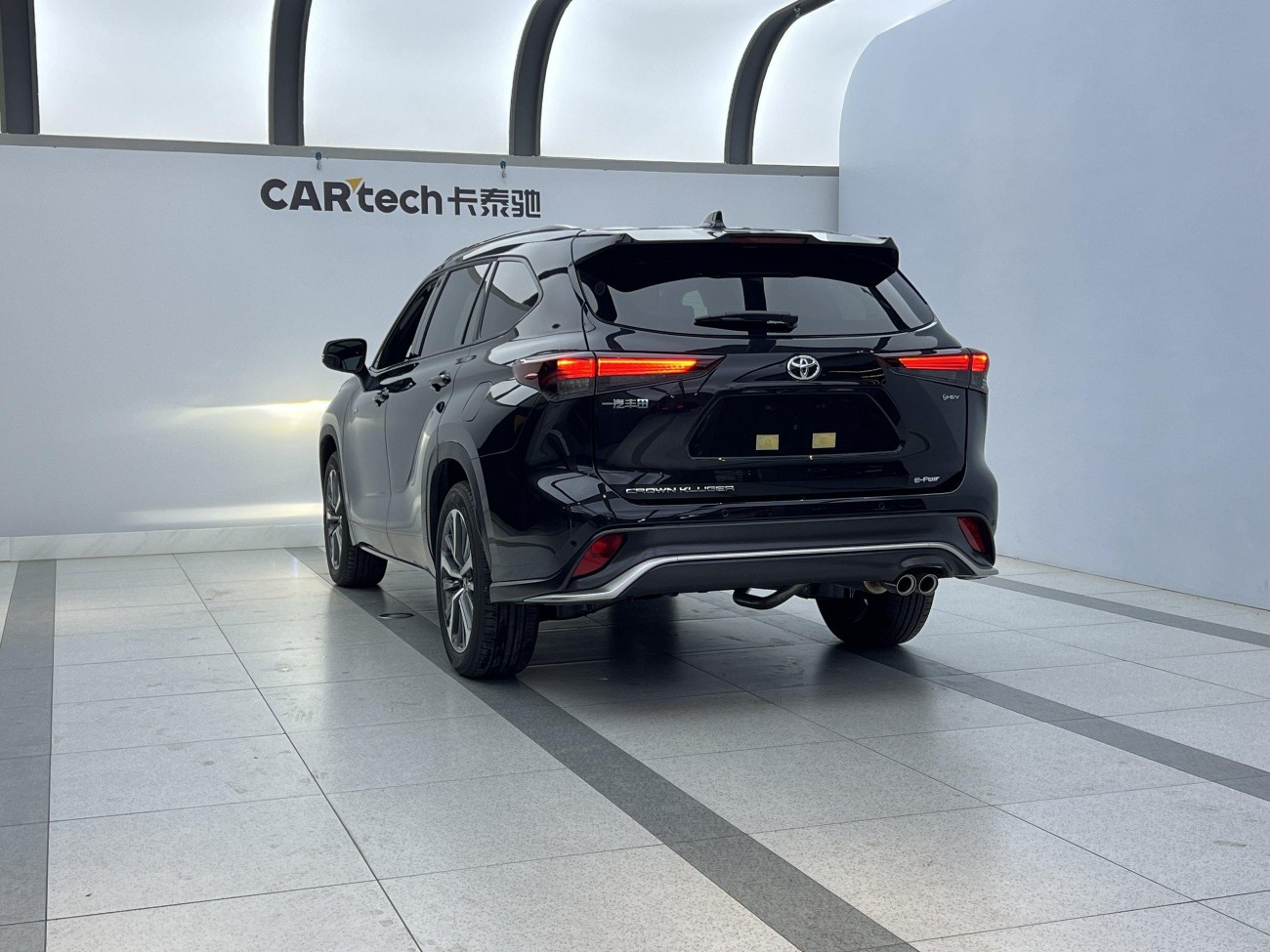 Toyota Crown 2024