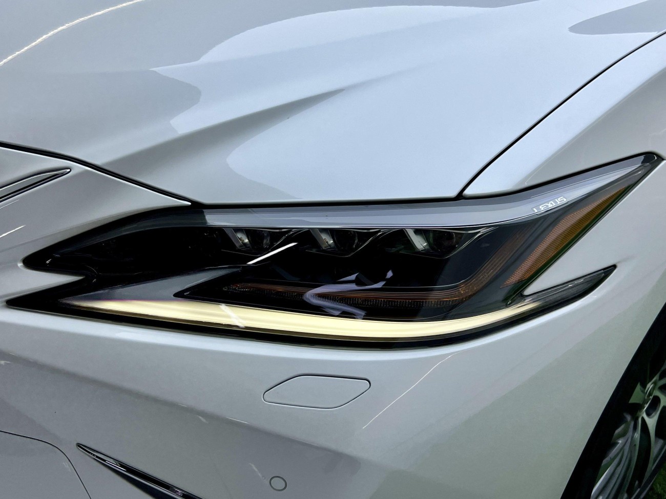 Lexus ES 300h 2021