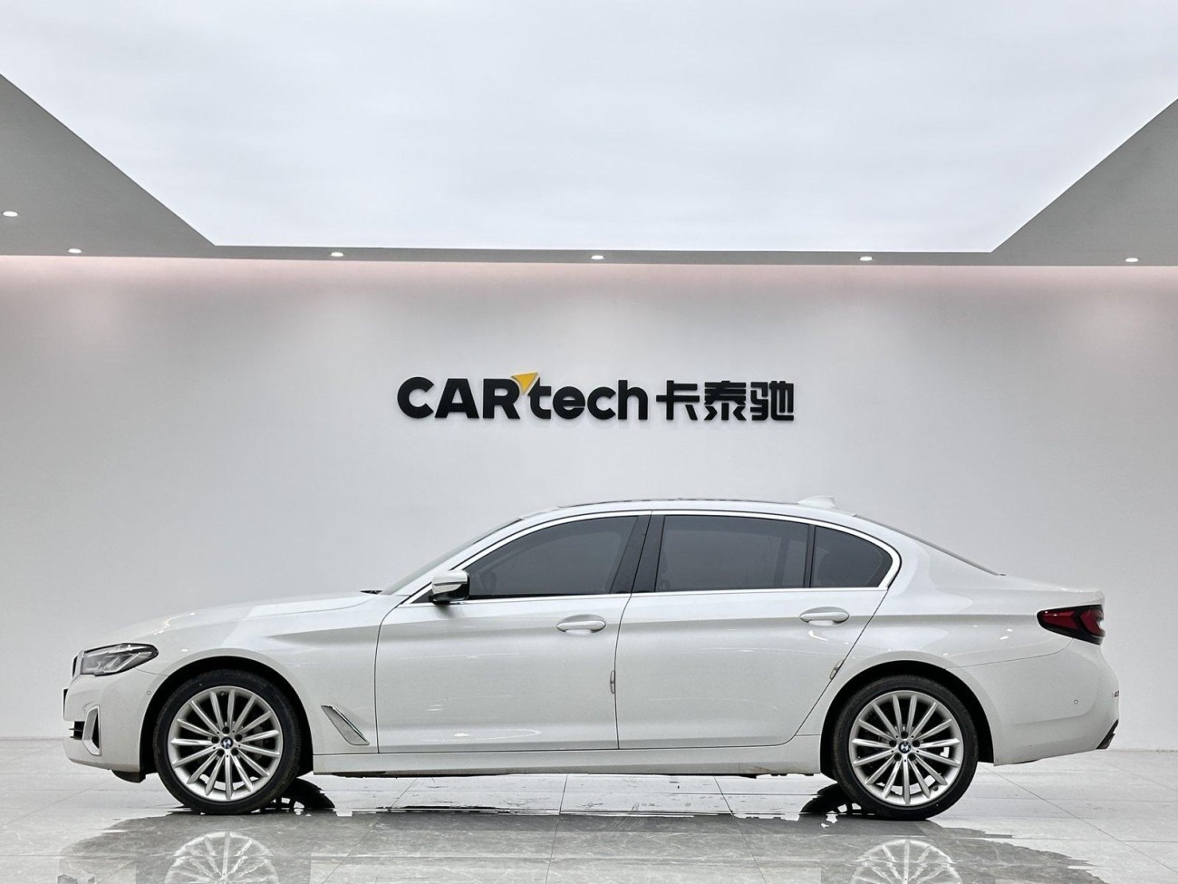 BMW 530Li 2021