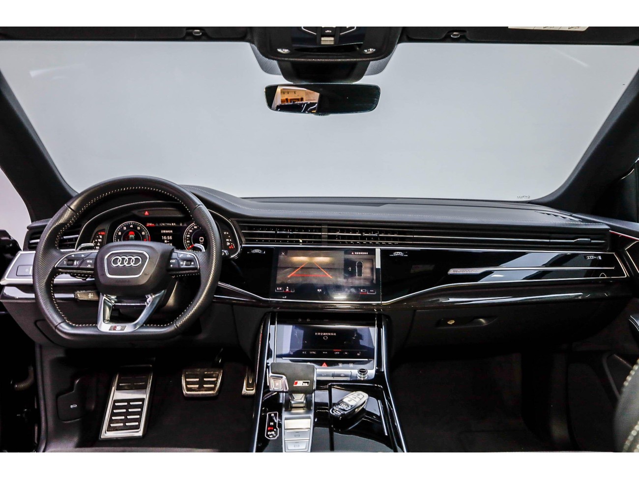 Audi Q8 55 TFSI 2021