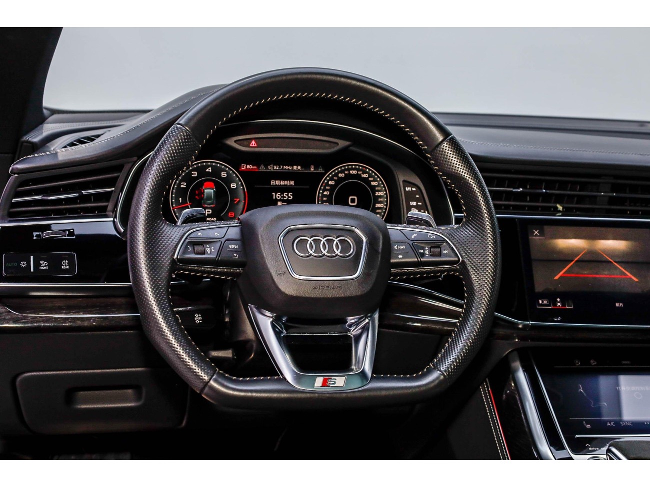 Audi Q8 55 TFSI 2021