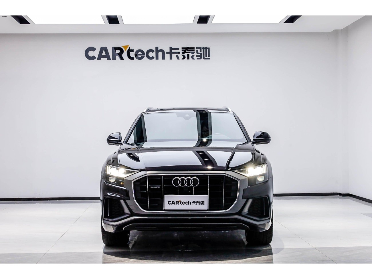 Audi Q8 55 TFSI 2021