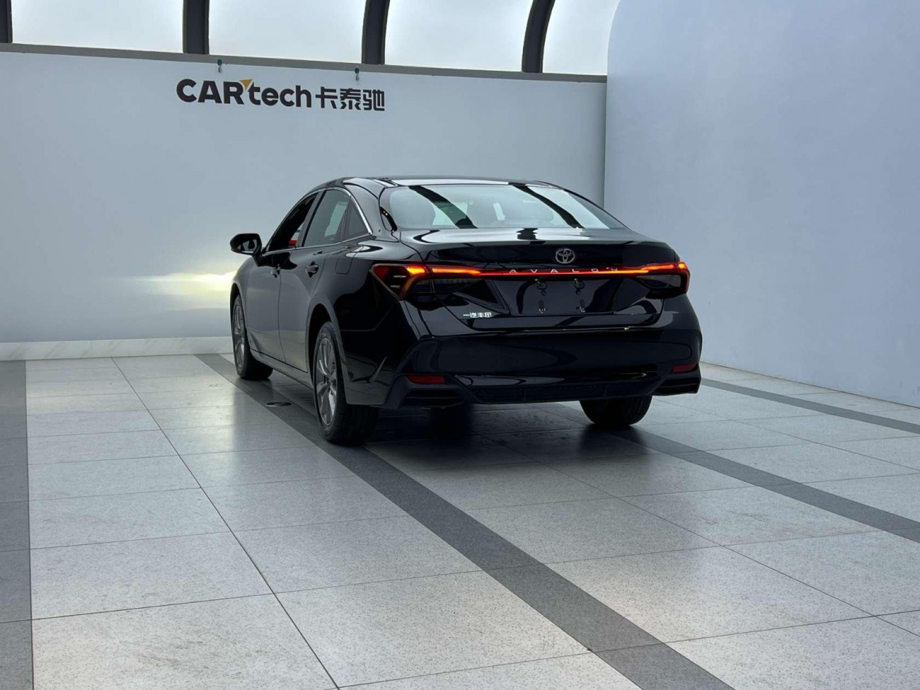Toyota Avalon 2024