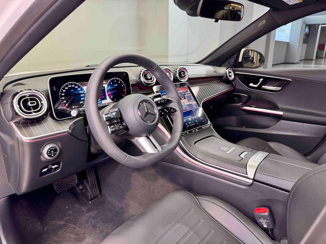 Mercedes-Benz C 260 L 2025