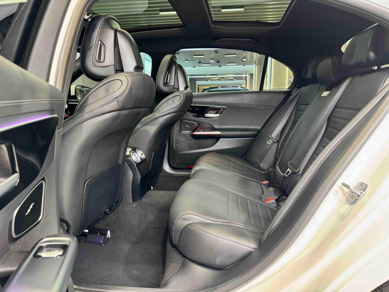 Mercedes-Benz C 260 L 2025