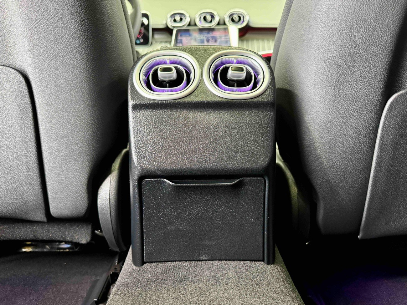 Mercedes-Benz C 260 L 2025