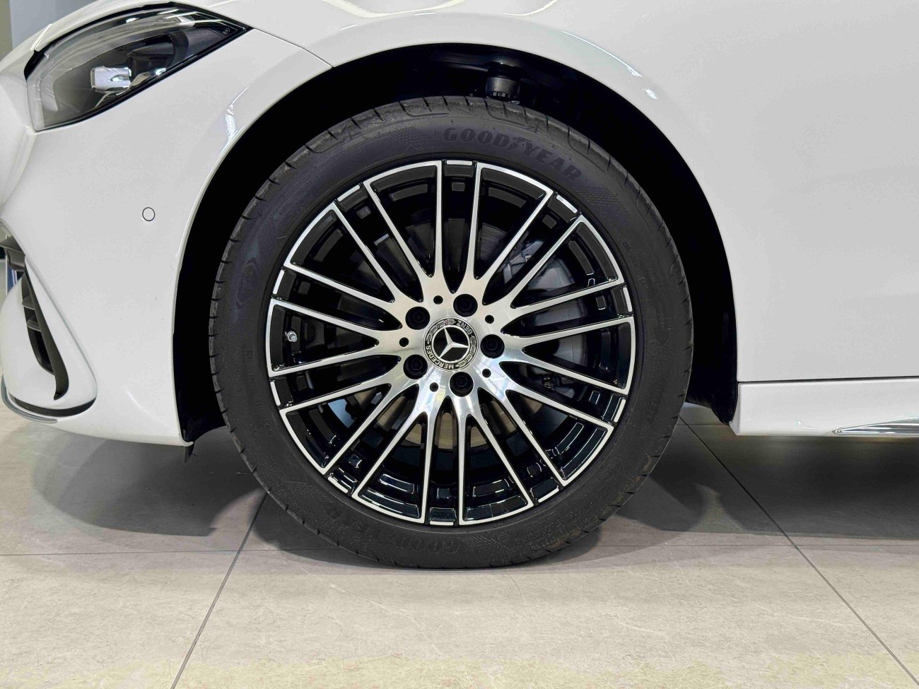 Mercedes-Benz C 260 L 2025