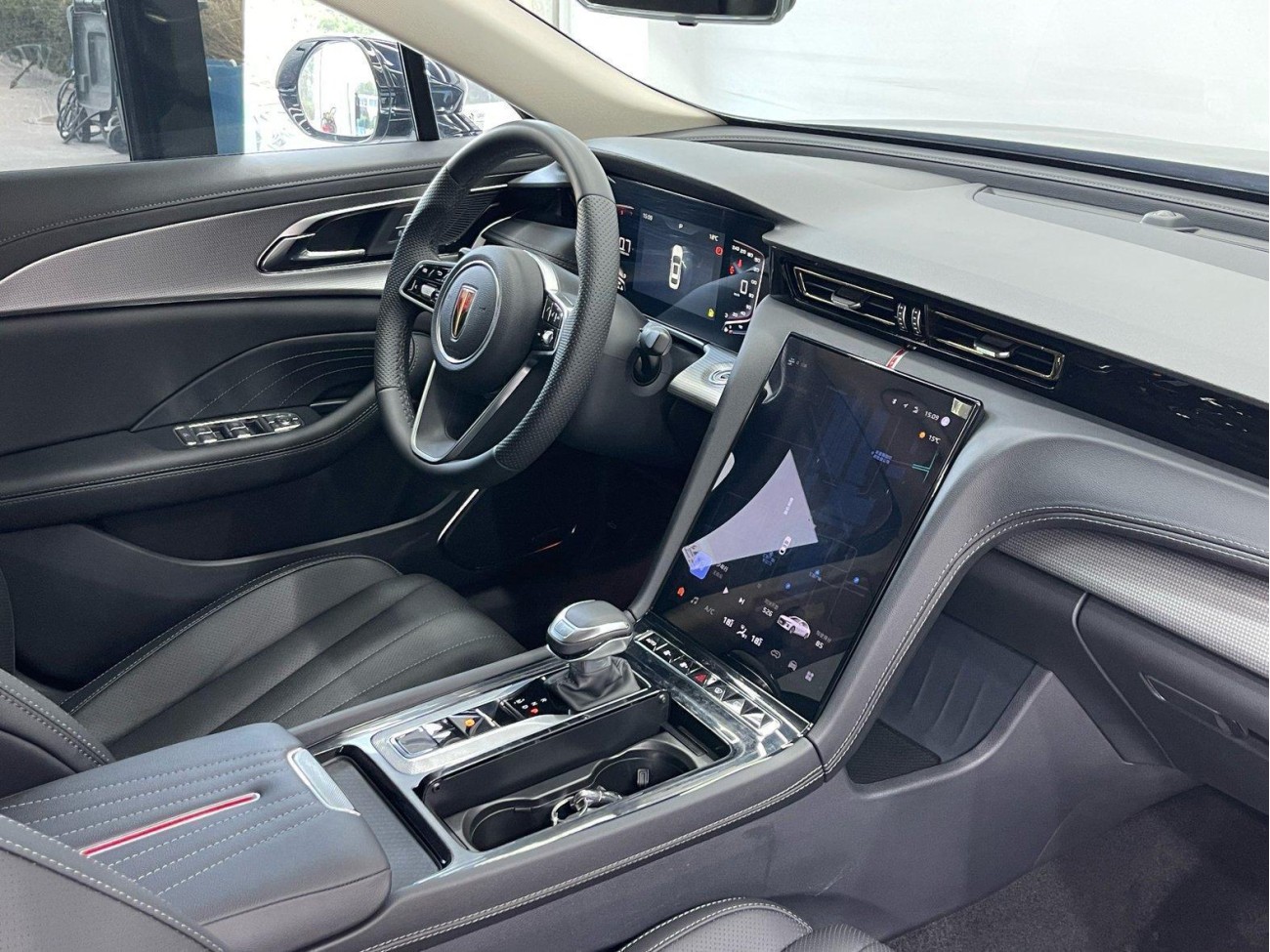 Hongqi H5 2024