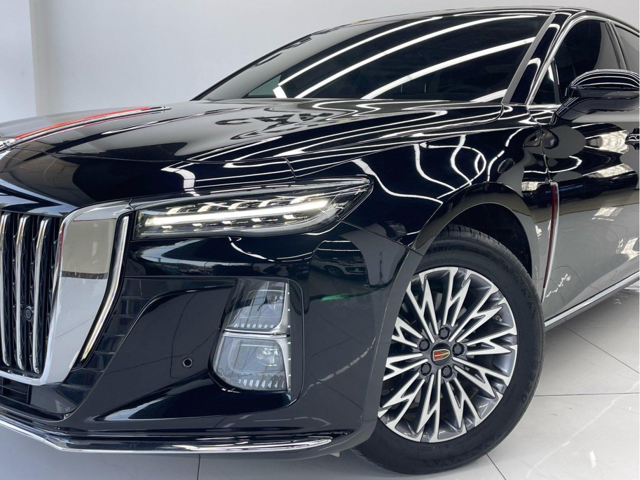 Hongqi H5 2024