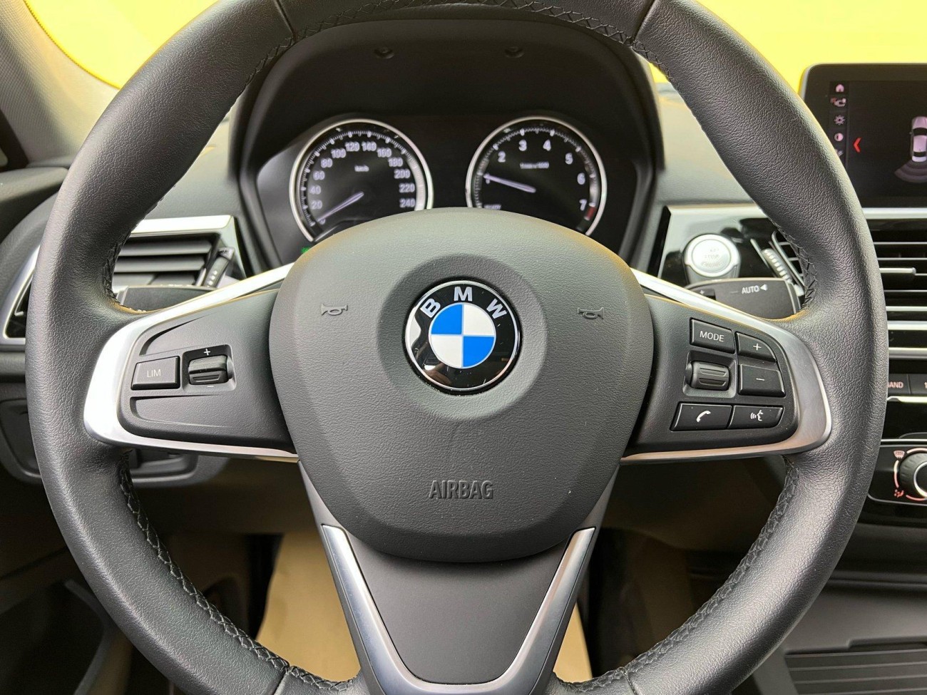 BMW 120i 2021