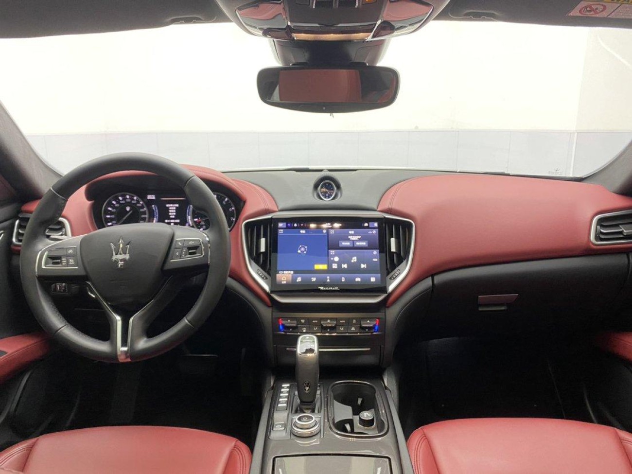 Maserati Ghibli 2021