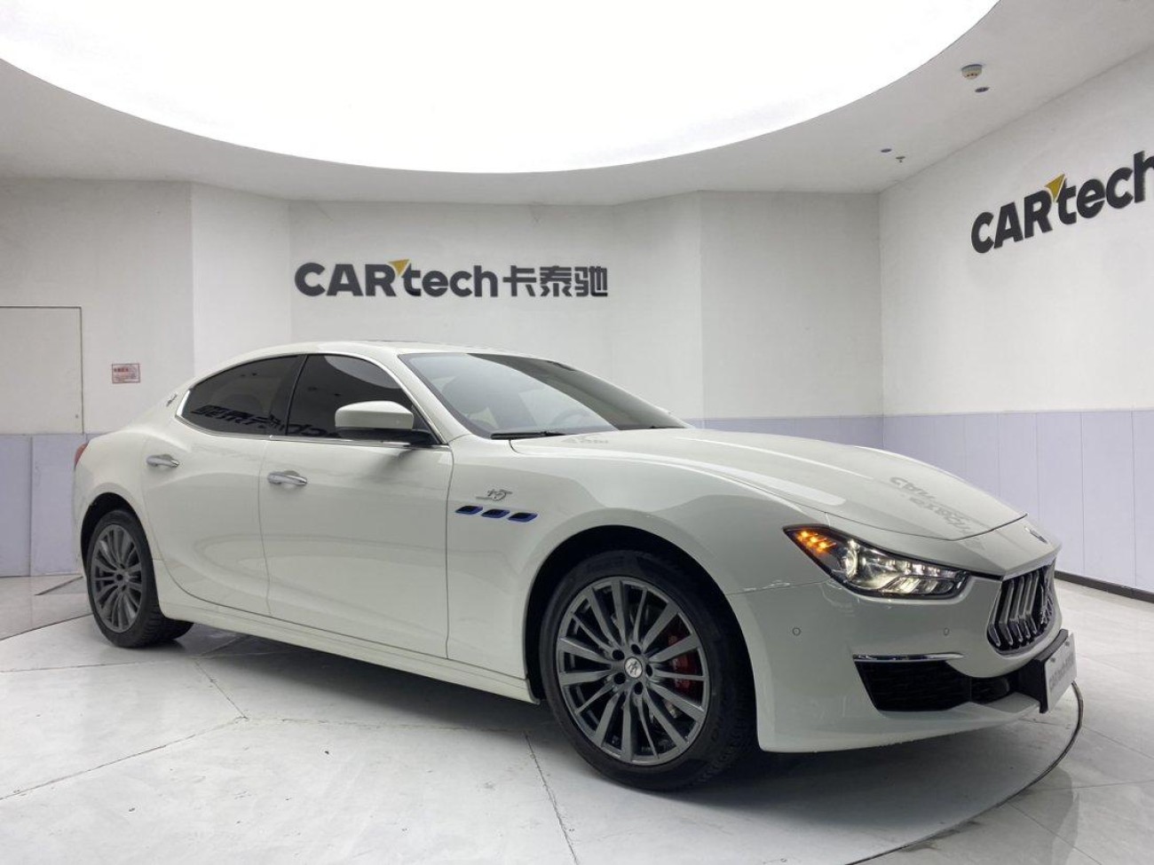 Maserati Ghibli 2021