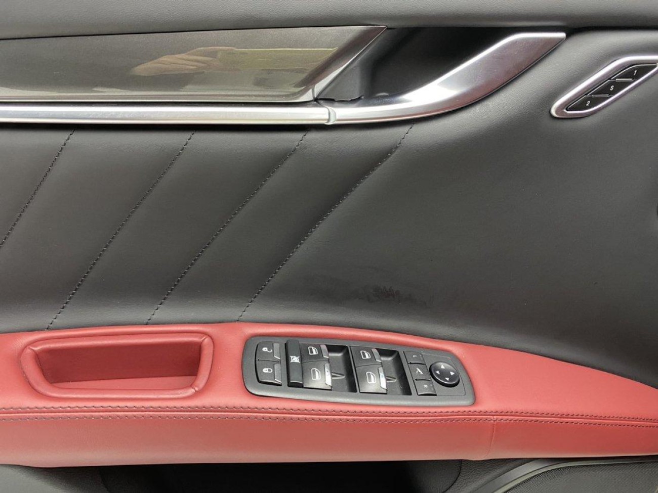 Maserati Ghibli 2021