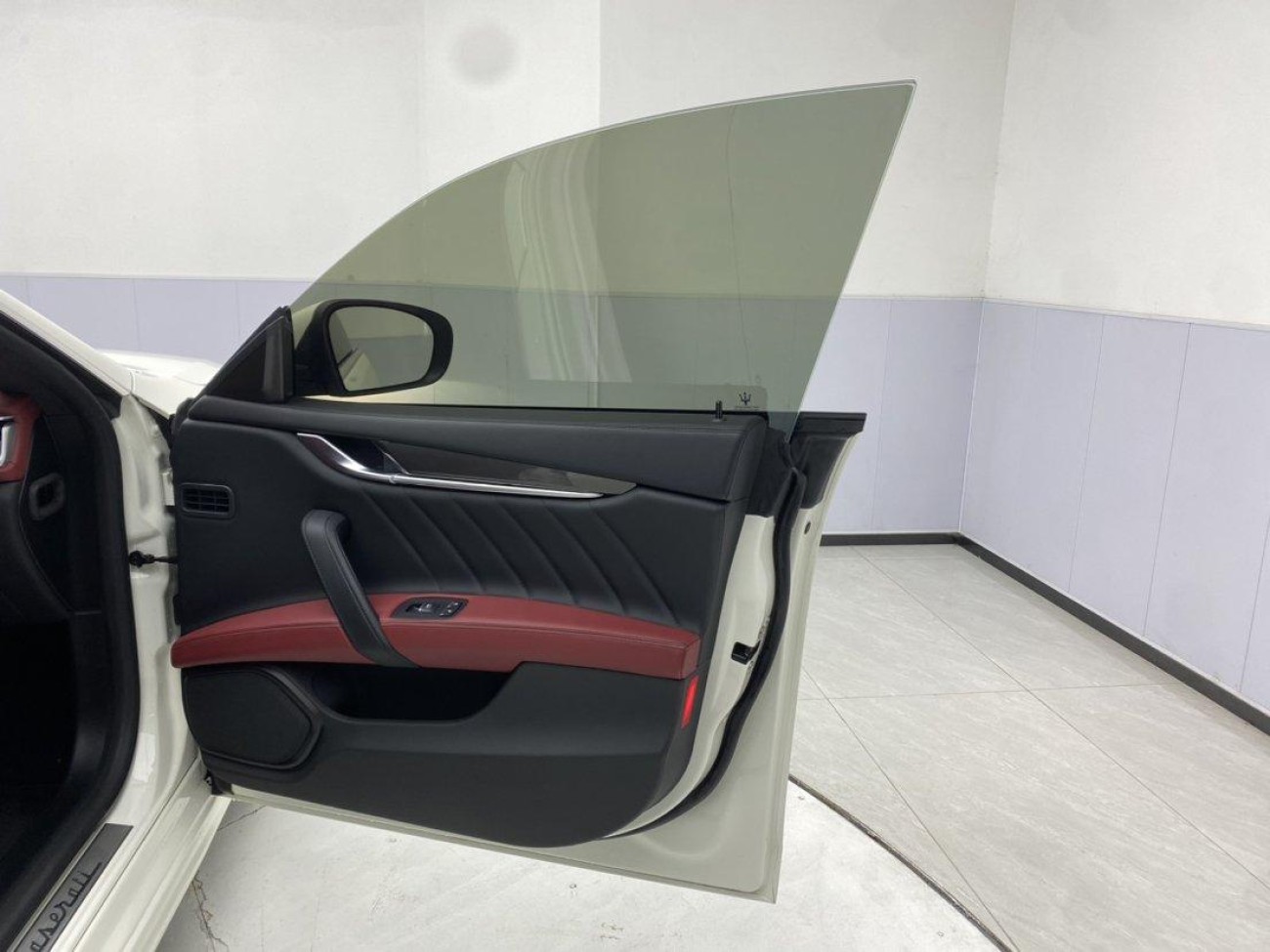 Maserati Ghibli 2021