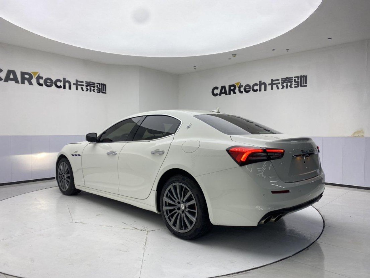 Maserati Ghibli 2021