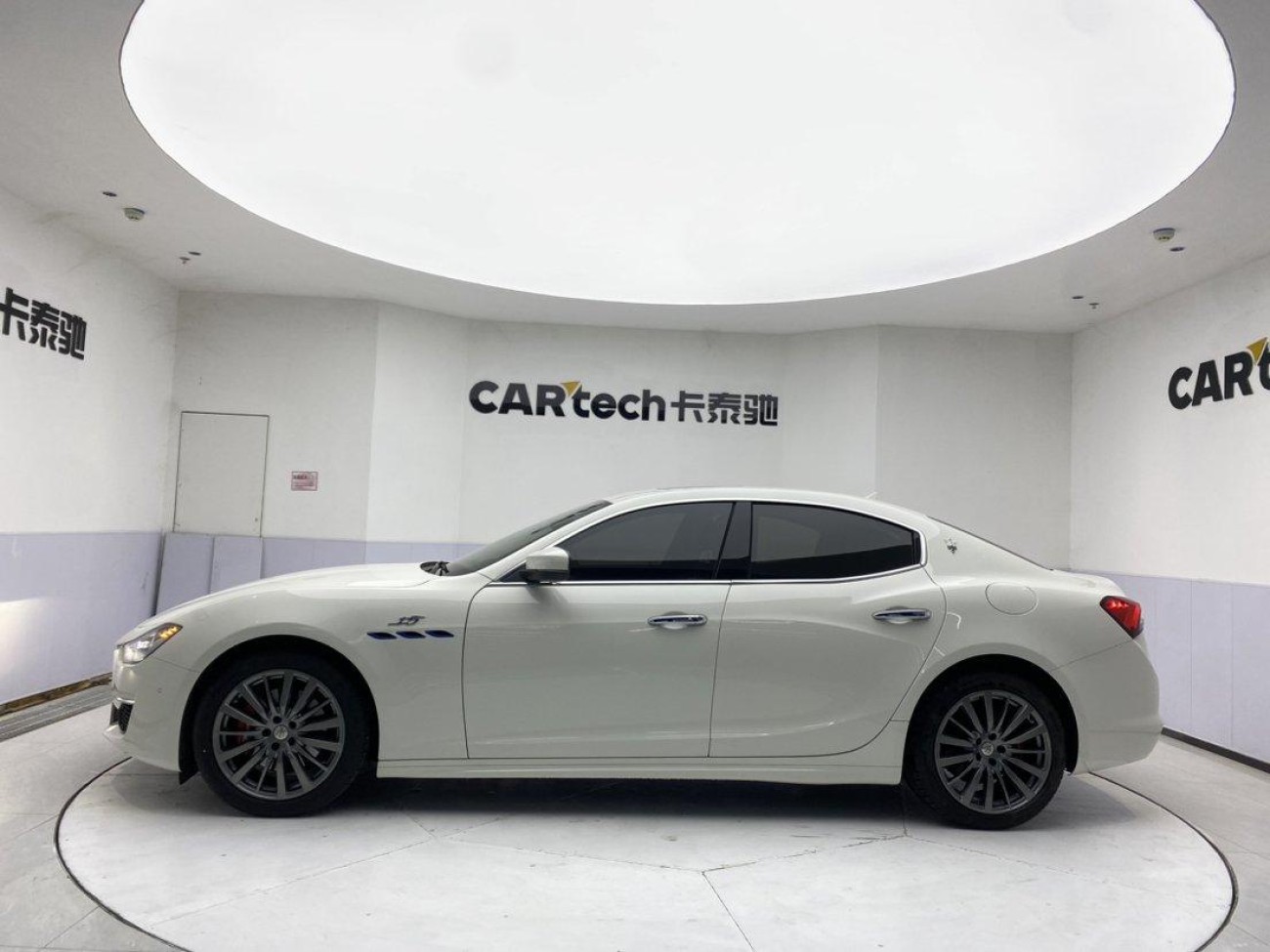 Maserati Ghibli 2021