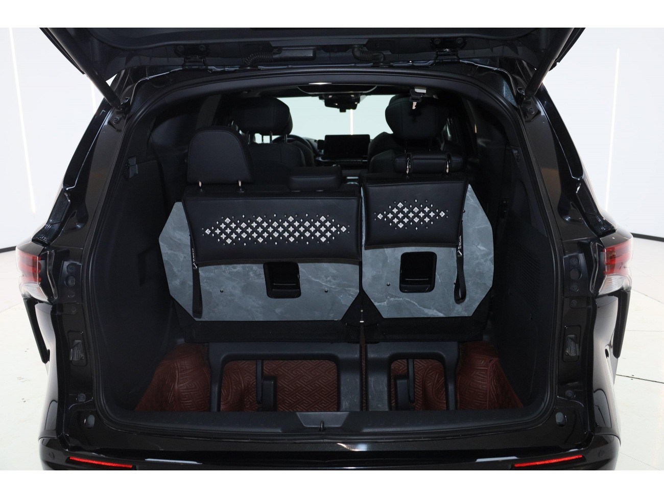 Toyota Granvia 2024