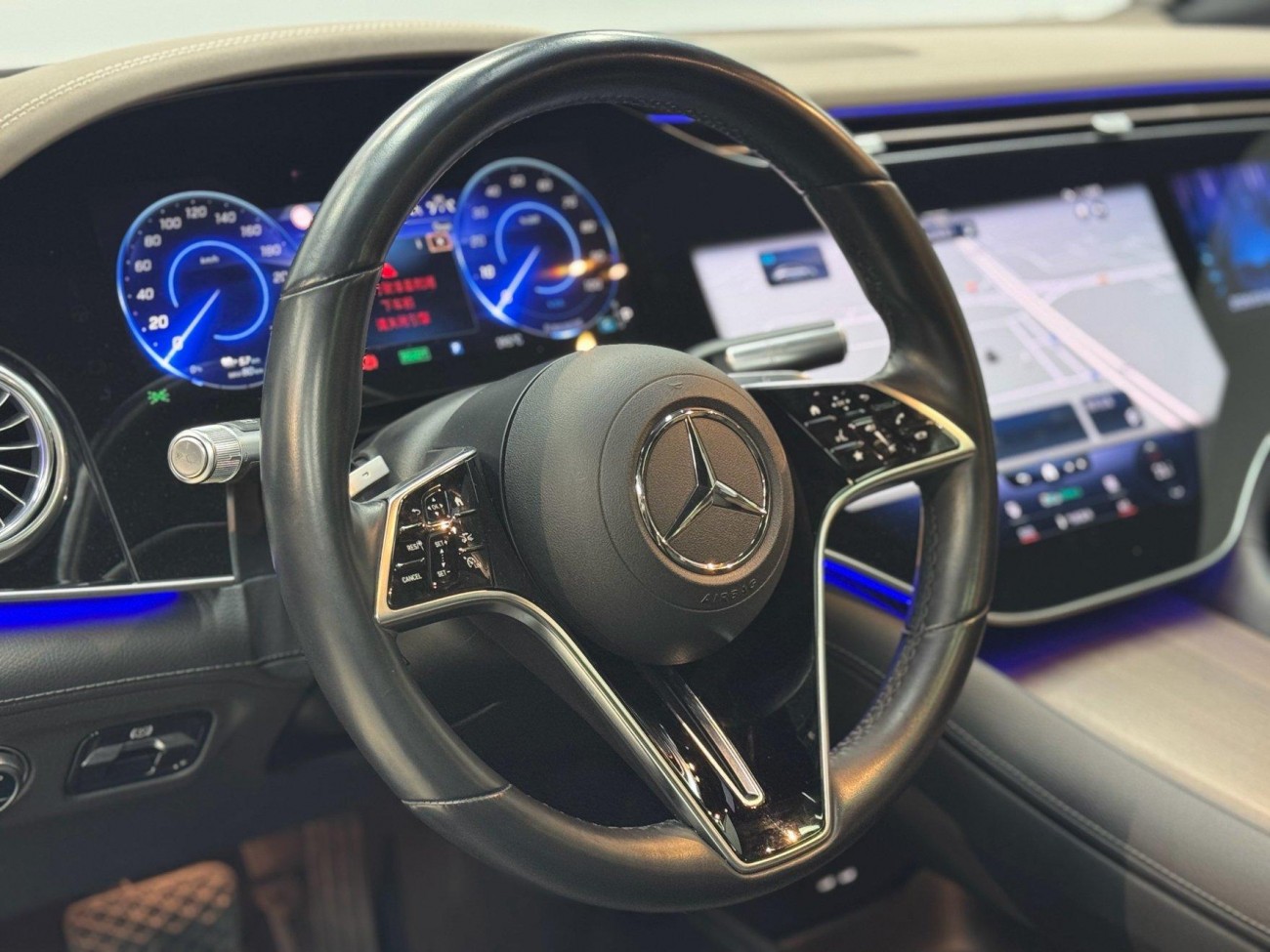 Mercedes-Benz EQS 2024