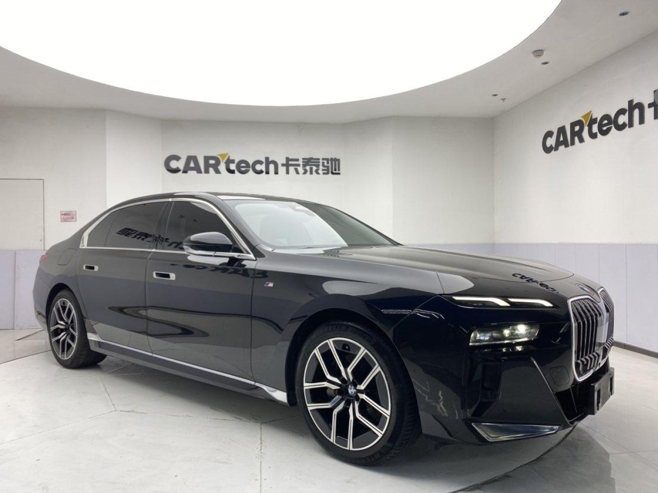 BMW 735Li 2024