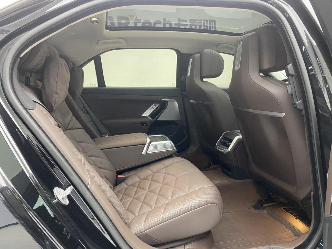 BMW 735Li 2024