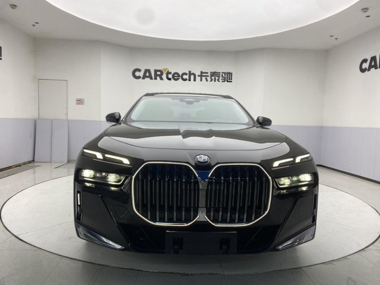 BMW 735Li 2024