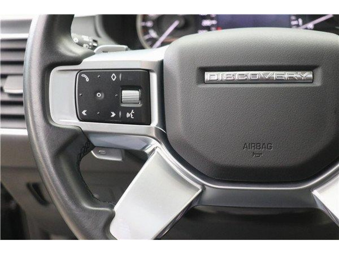 Land Rover Discovery 2022