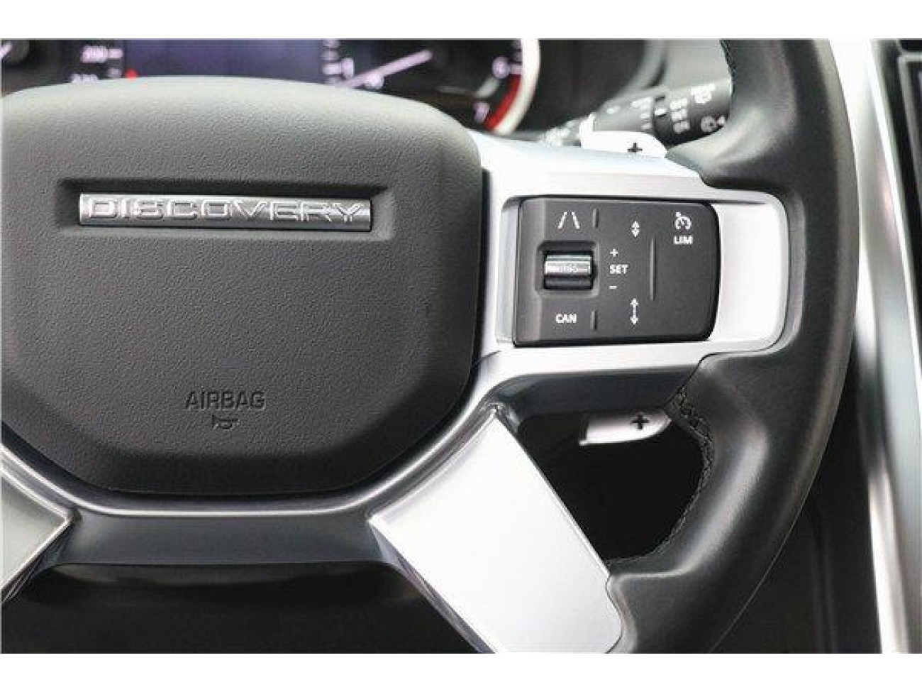 Land Rover Discovery 2022