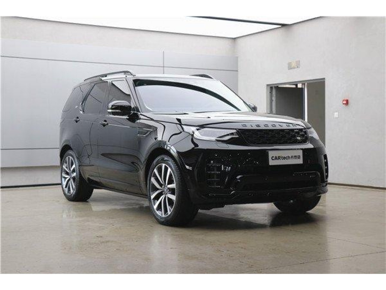 Land Rover Discovery 2022