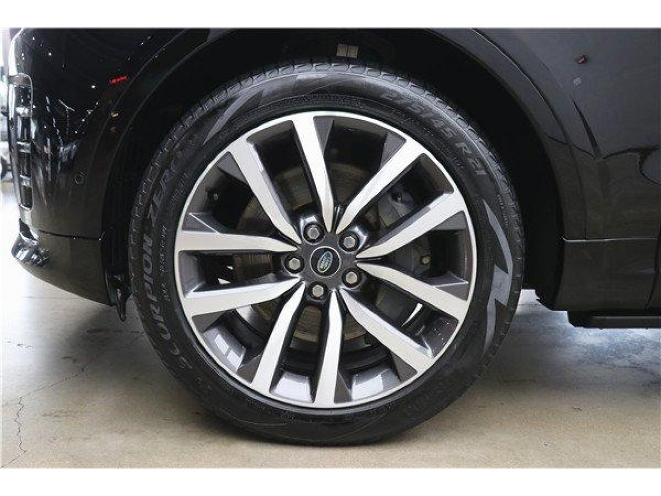 Land Rover Discovery 2022