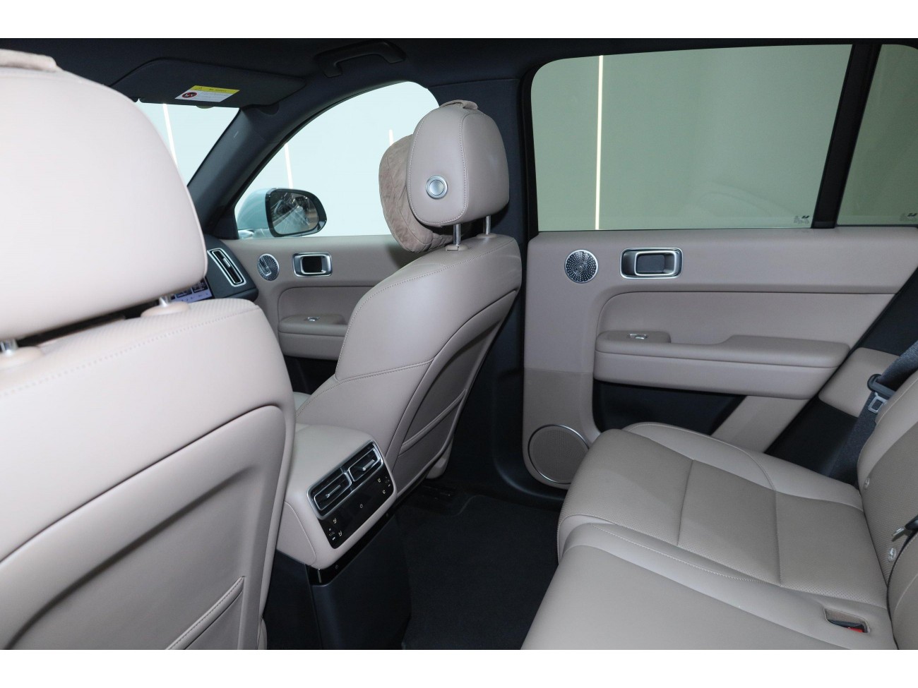 Li Auto L6 2025
