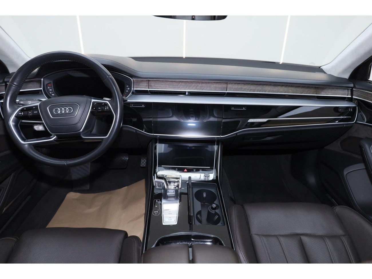 Audi A8L 55 TFSI 2020