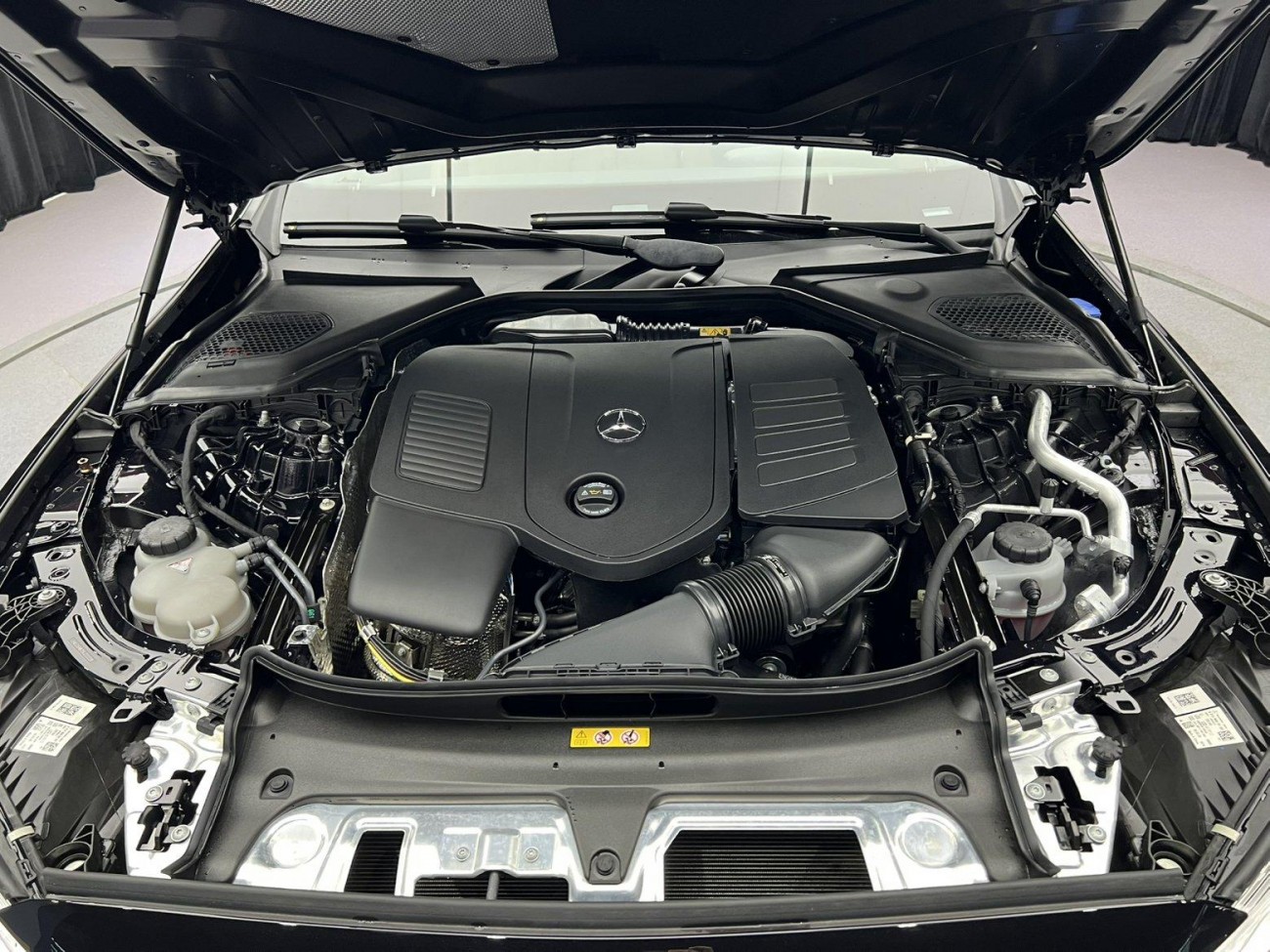 Mercedes-Benz E 260 L 2025