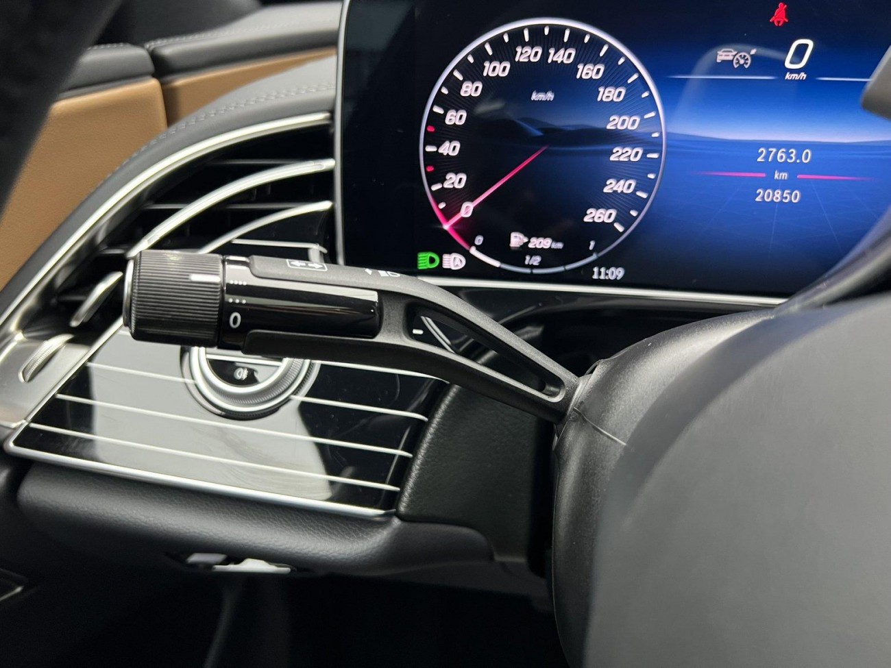 Mercedes-Benz E 260 L 2025