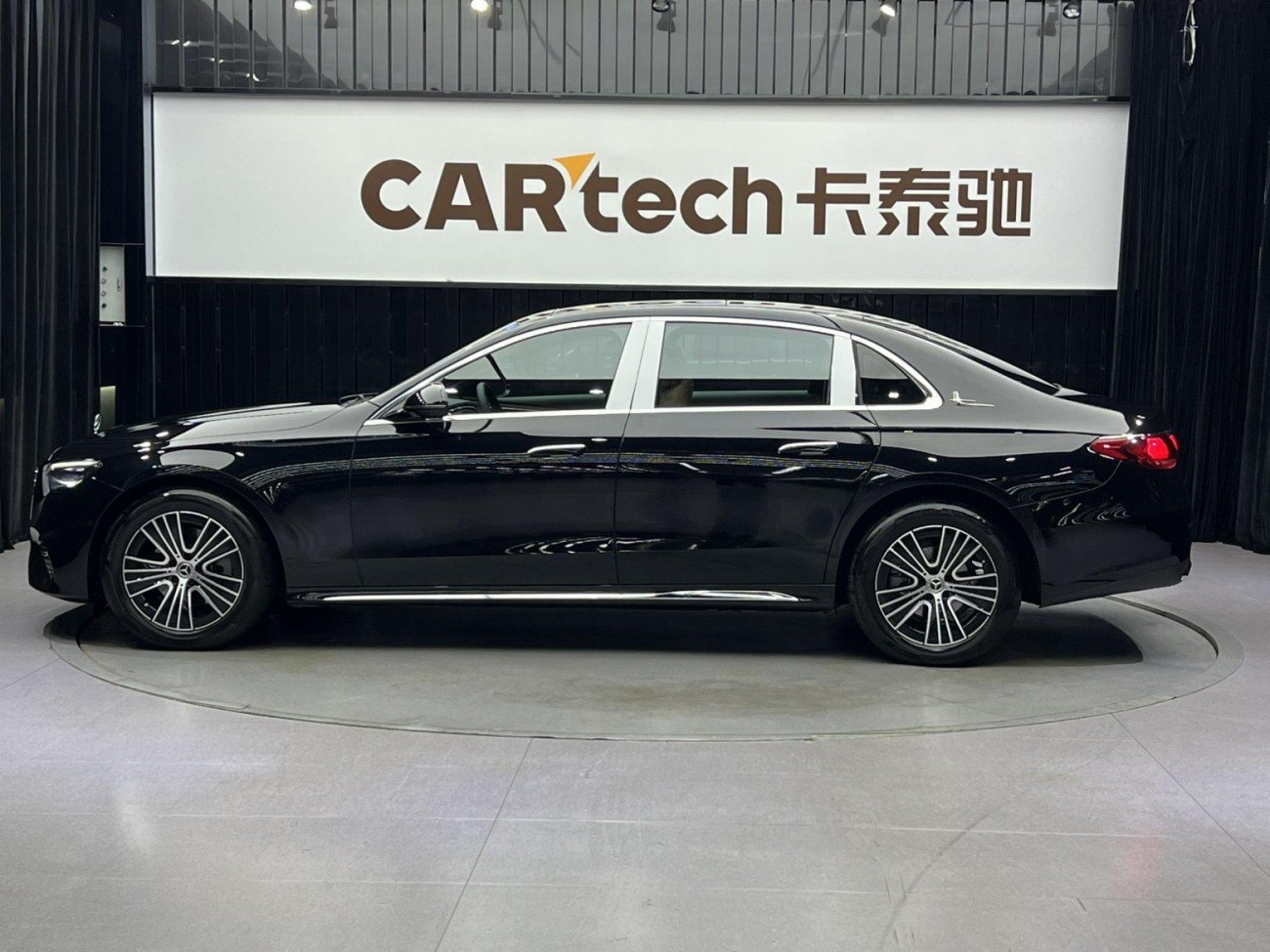 Mercedes-Benz E 260 L 2025