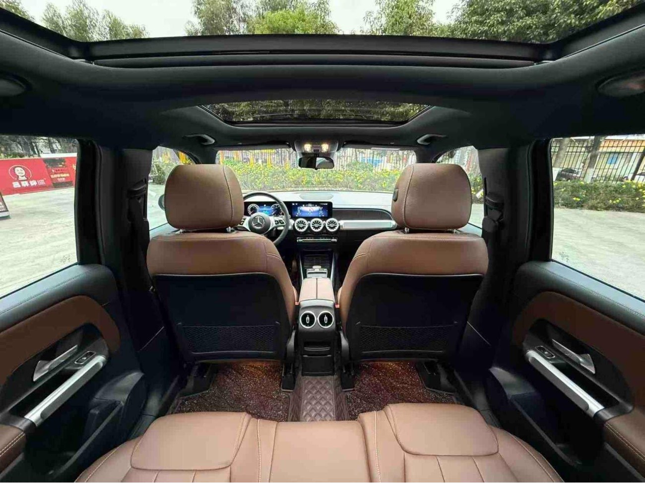 Mercedes-Benz GLB 2025