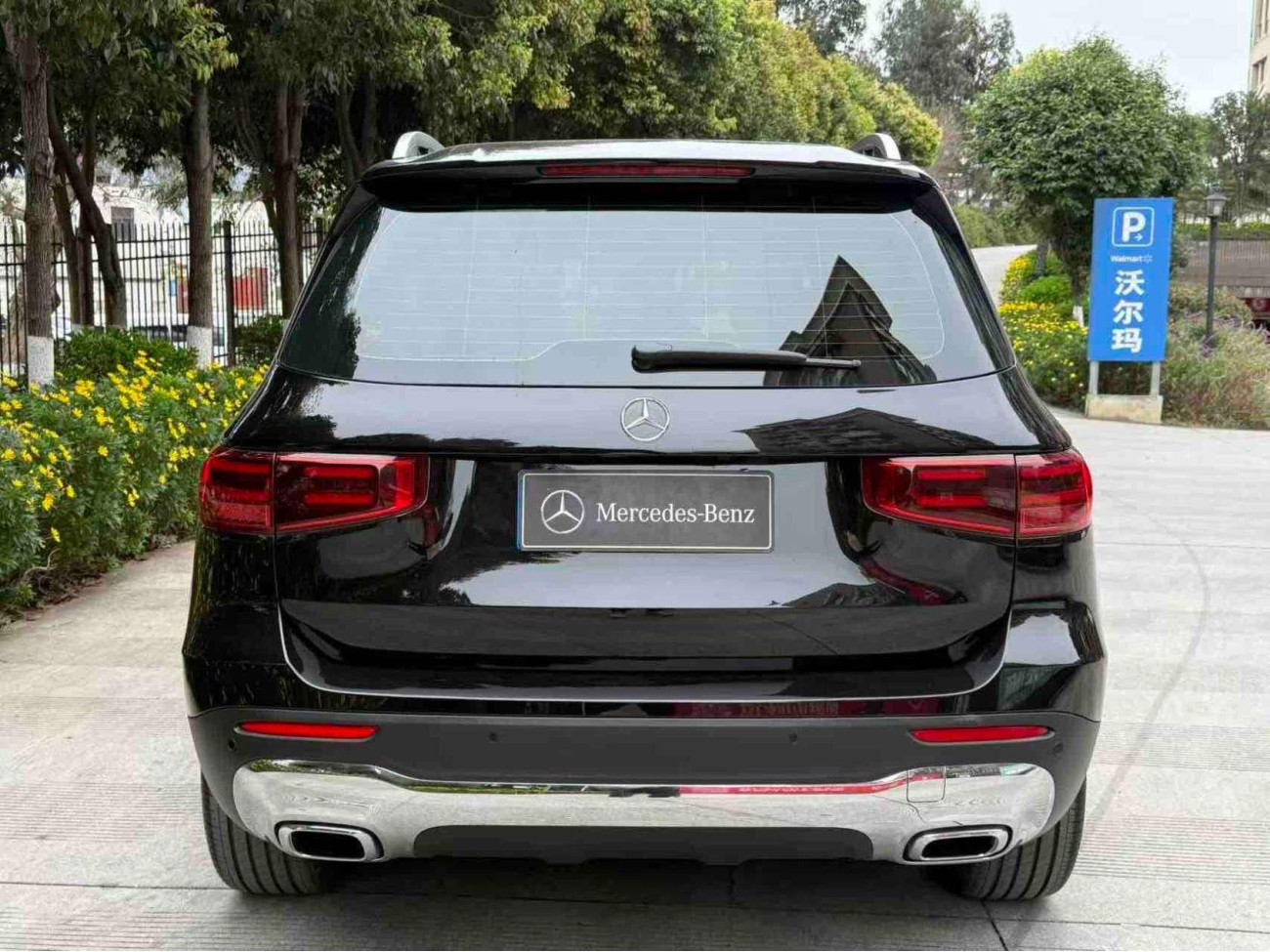 Mercedes-Benz GLB 2025