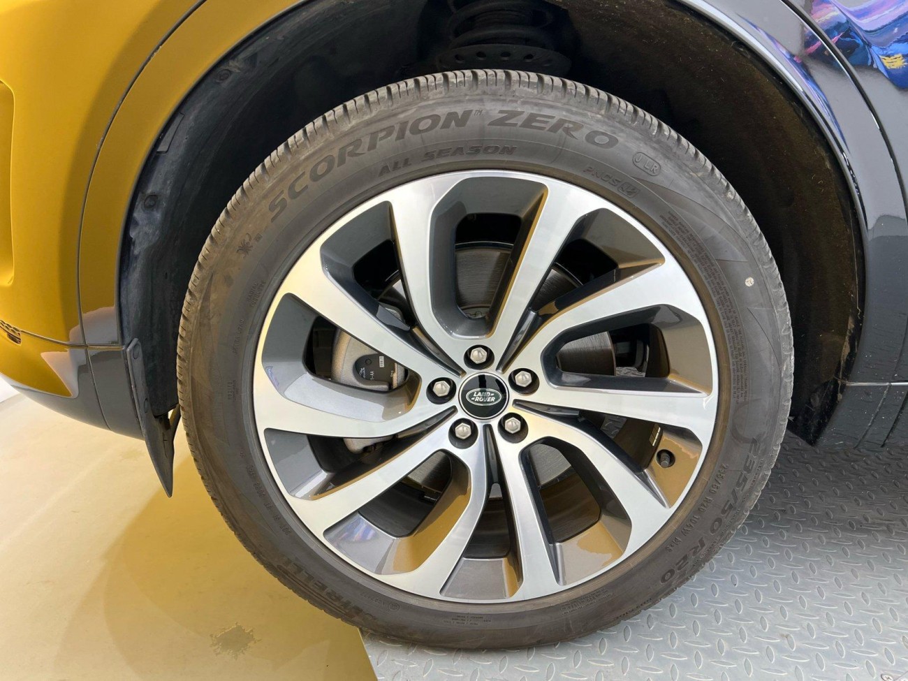 Land Rover Discovery Sport 2022