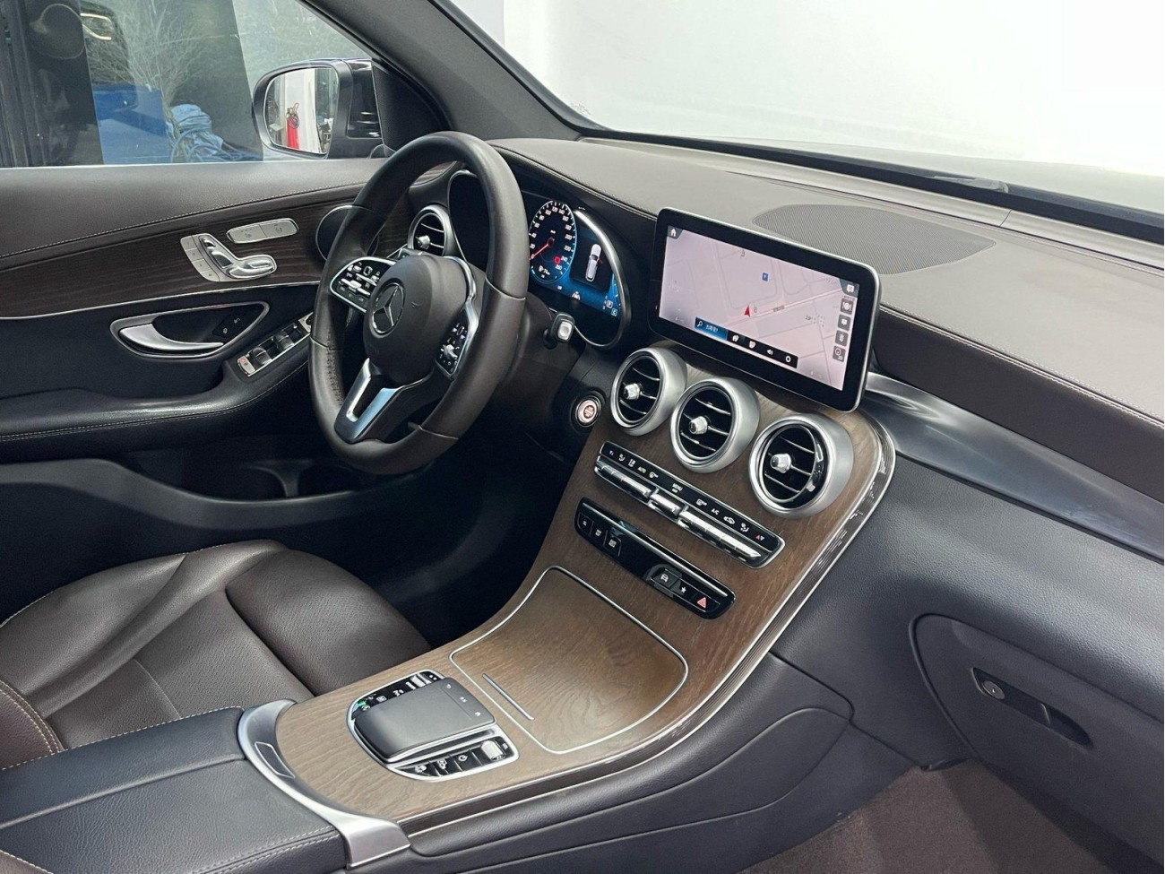 Mercedes-Benz GLC 300 L 2022
