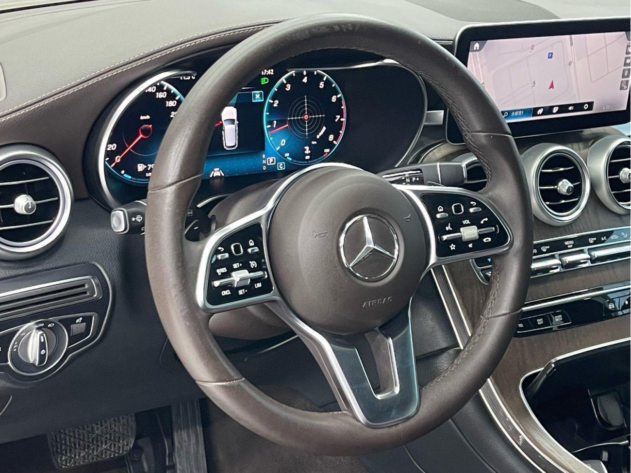 Mercedes-Benz GLC 300 L 2022