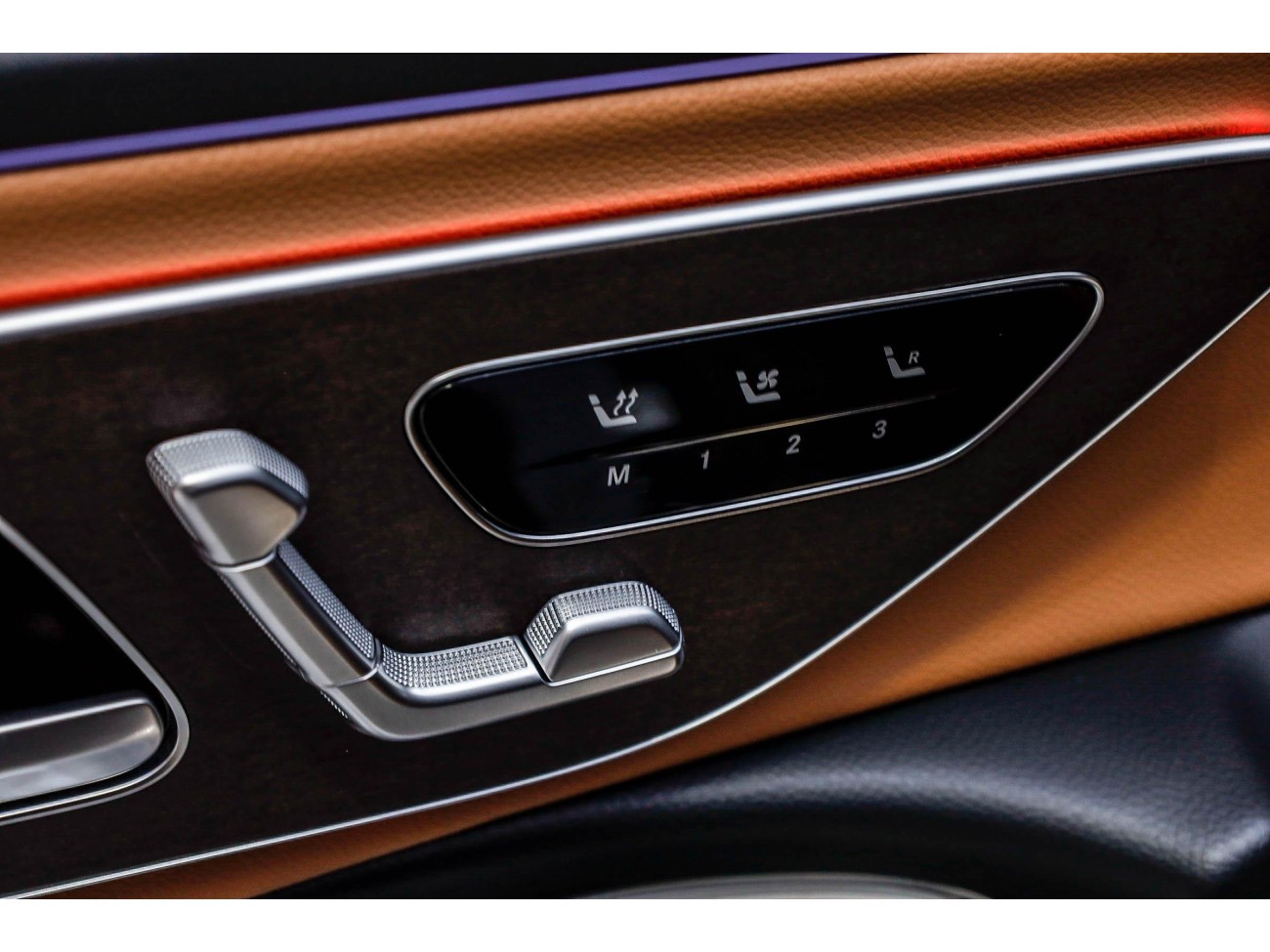 Mercedes-Benz E 300 L 2025